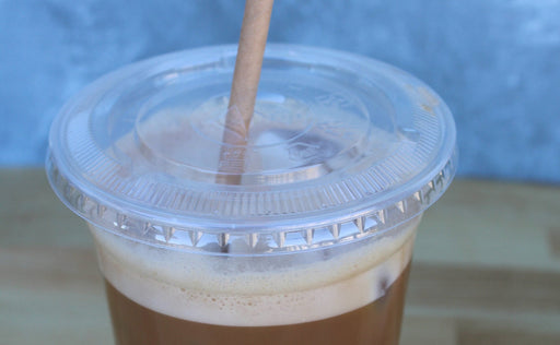 Clear 95mm flat cold cup lid with straw slot, PET